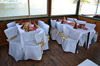 Oslava narozenin na lodi