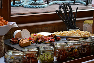 Oslava narozenin na lodi