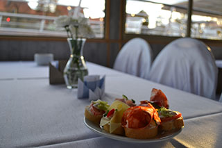 Oslava narozenin na lodi